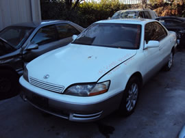 1995 LEXUS ES300 MODEL 4 DOOR SEDAN 3.0L V6 AT 2WD COLOR WHITE Z14597