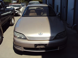 1996 LEXUS ES300 MODEL 4 DOOR SEDAN 3.0L V6 AT 2WD COLOR GOLD Z13485