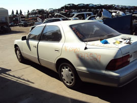 1996 LEXUS LS400 MODEL 4 DOOR SEDAN 4.0L V6 AT 2WD COLOR WHITE Z13529