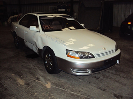 1996 LEXUS ES 300 4 DOOR SEDAN 3.0L V6 AT FWD COLOR WHITE STK Z13366